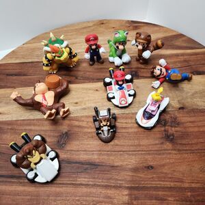 Small Nintendo Figure Bundle – Mario, Luigi, Donkey Kong, Peach – Mini Toy Lot